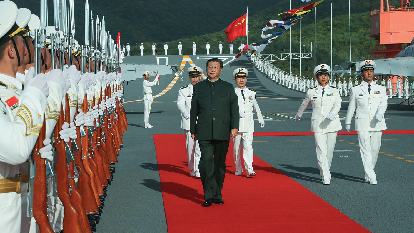 Xi Jinping on a Chinese aircraft carrier 