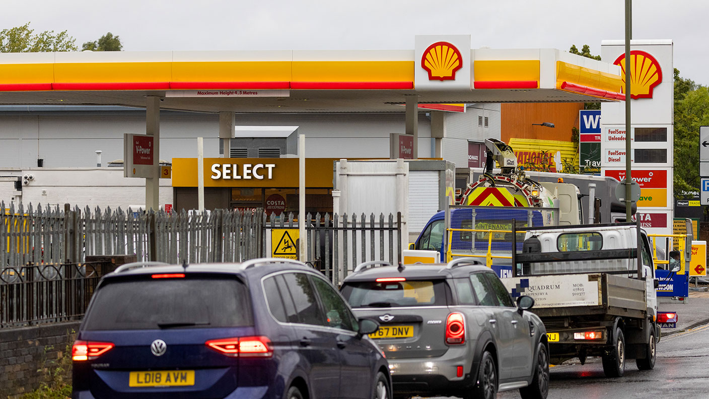 Petrol station queue © Jason Alden/Bloomberg via Getty Images