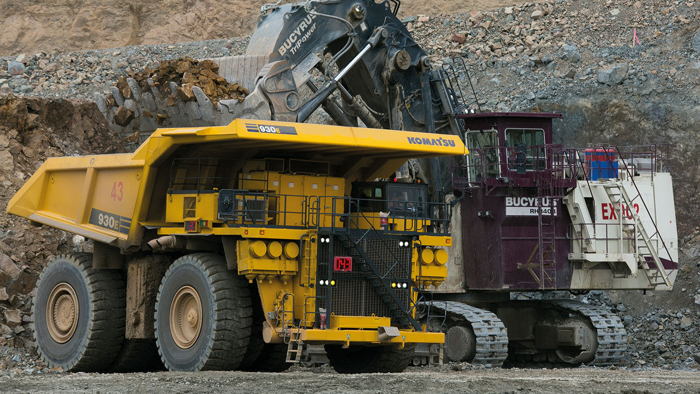Gold mine dump truck © Paula Bronstein/Getty Images