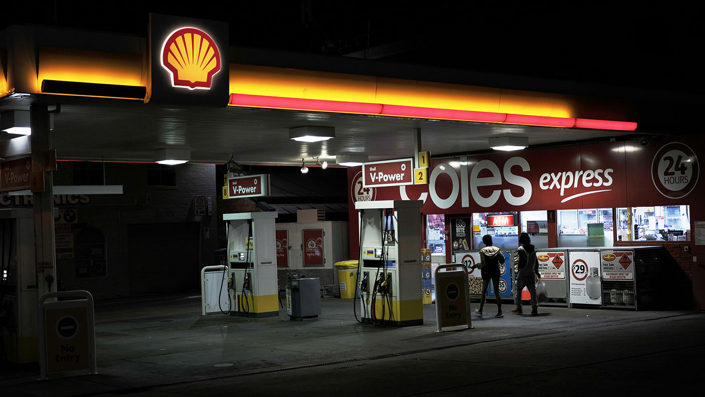 Empty Shell petrol station © James Bugg/Bloomberg via Getty Imag