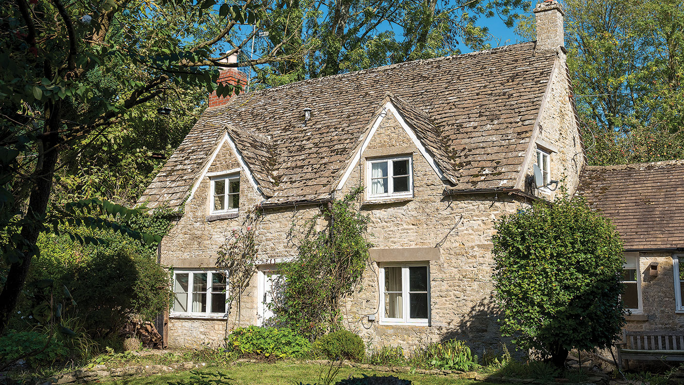 Strawberry Cottage, Woodmancote, Cirencester, Gloucestershire. A detached period village co