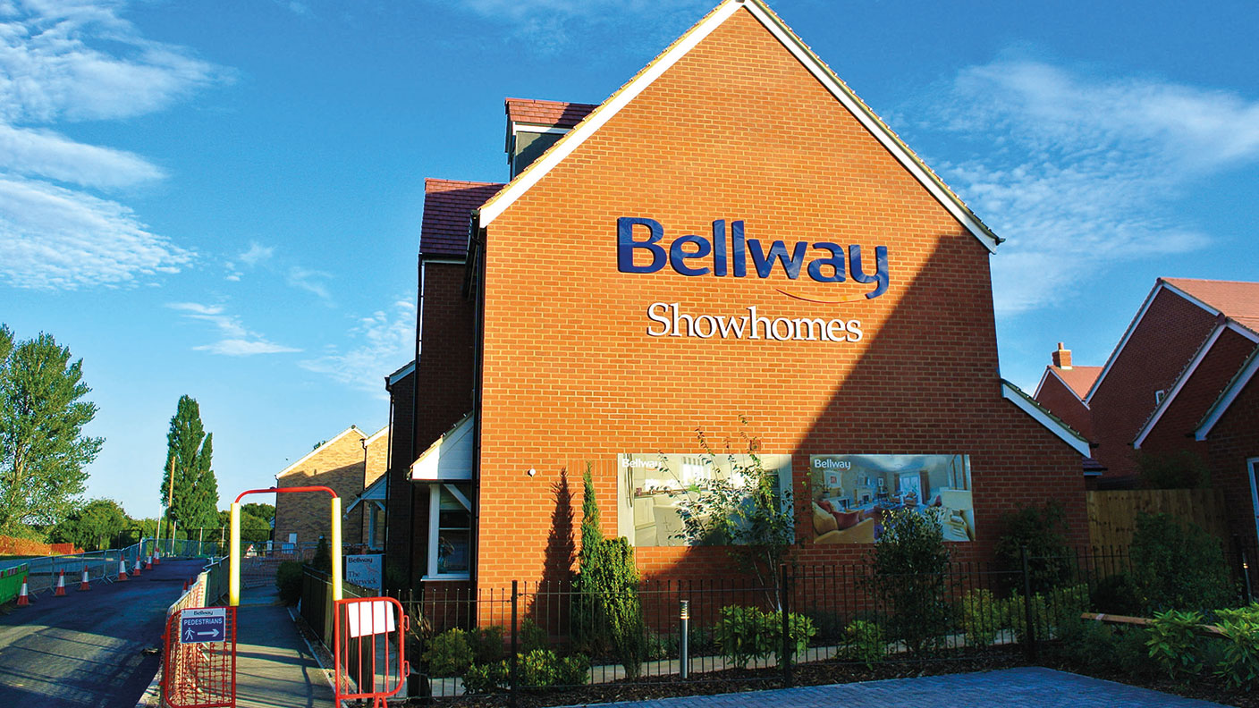 Bellway newbuild house © Alamy