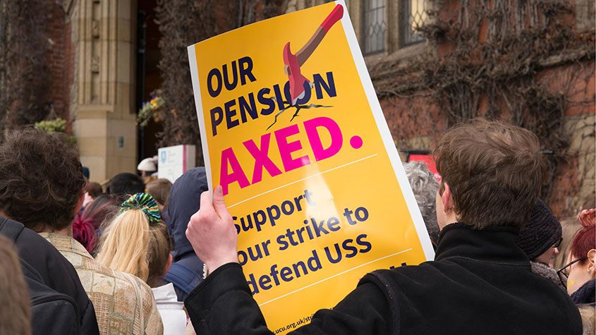 Protest against Universities Superannuation Scheme plans to discontinue defined benefits 