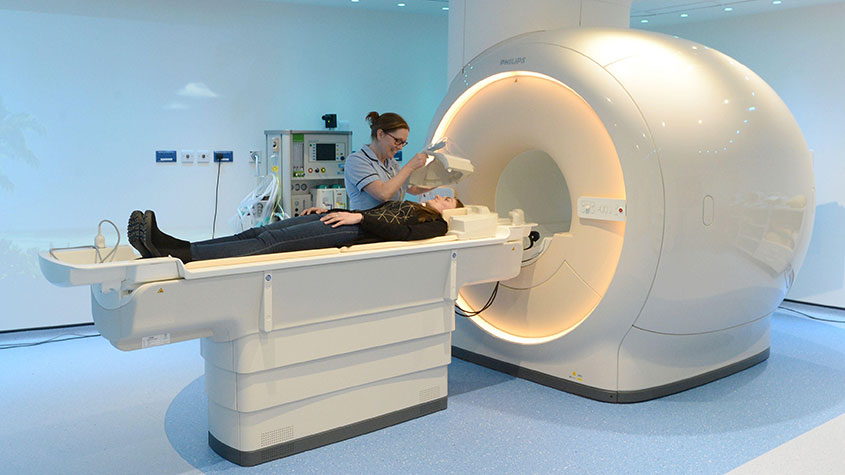 MRI scanner 