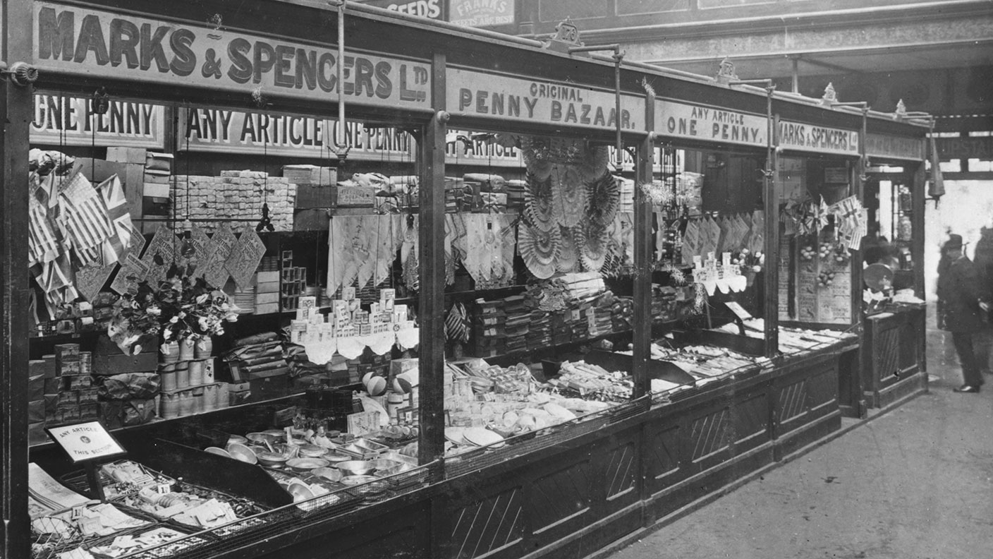 Marks &amp; Spencer&#039;s market stall © Jewish Chronicle/Heritage Images/Getty Images