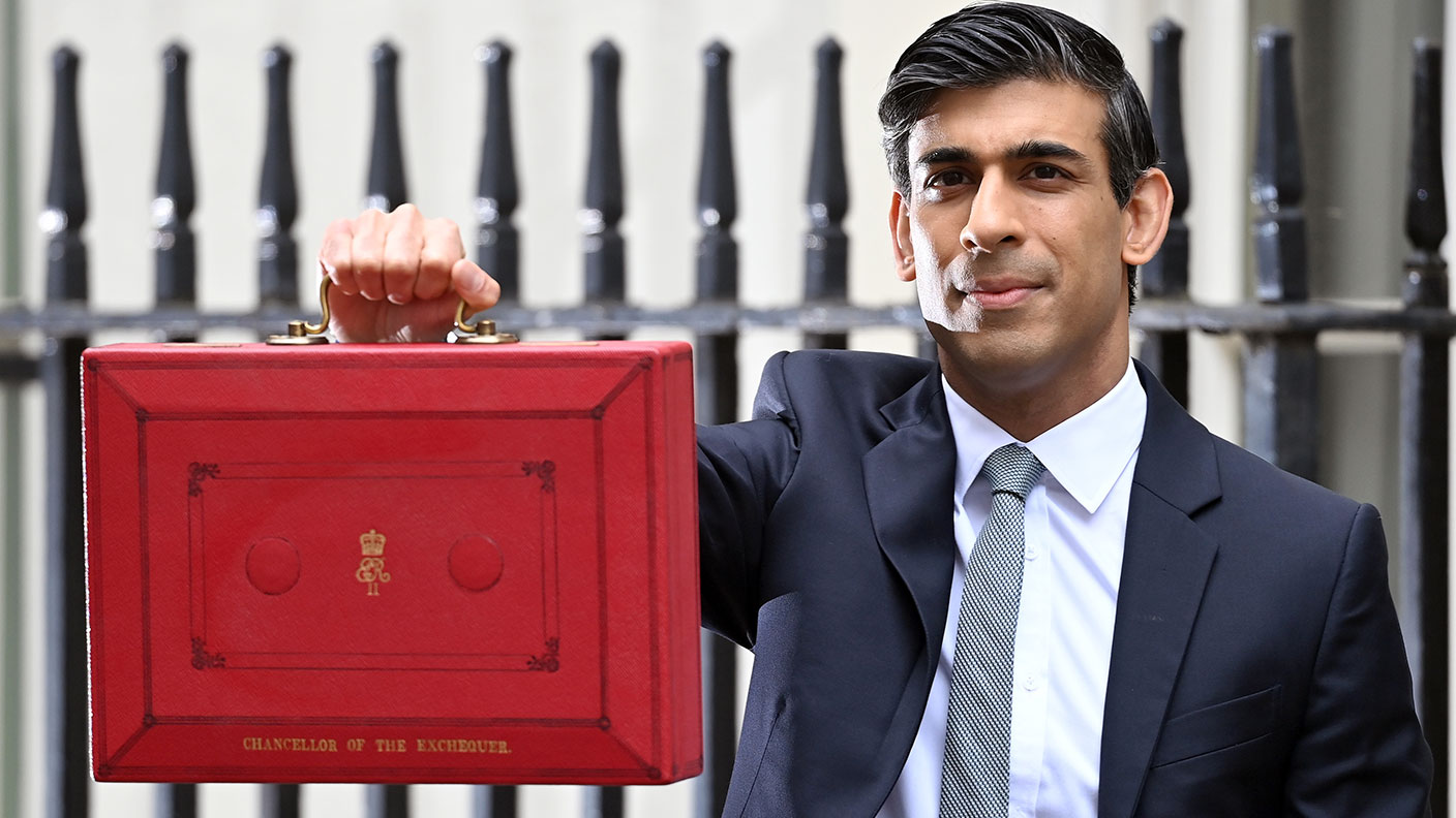 Rishi Sunak and his Budget box