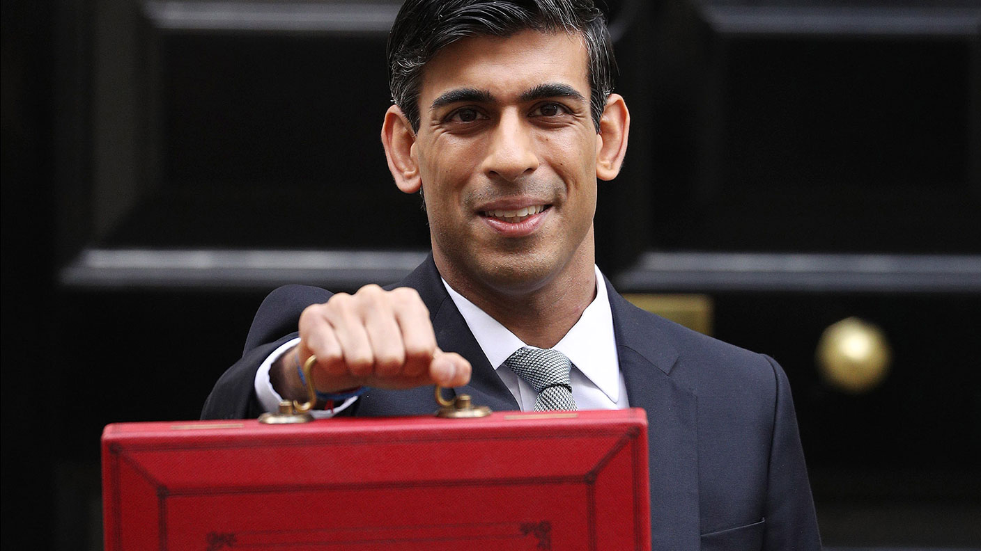 Rishi Sunak with his budget box